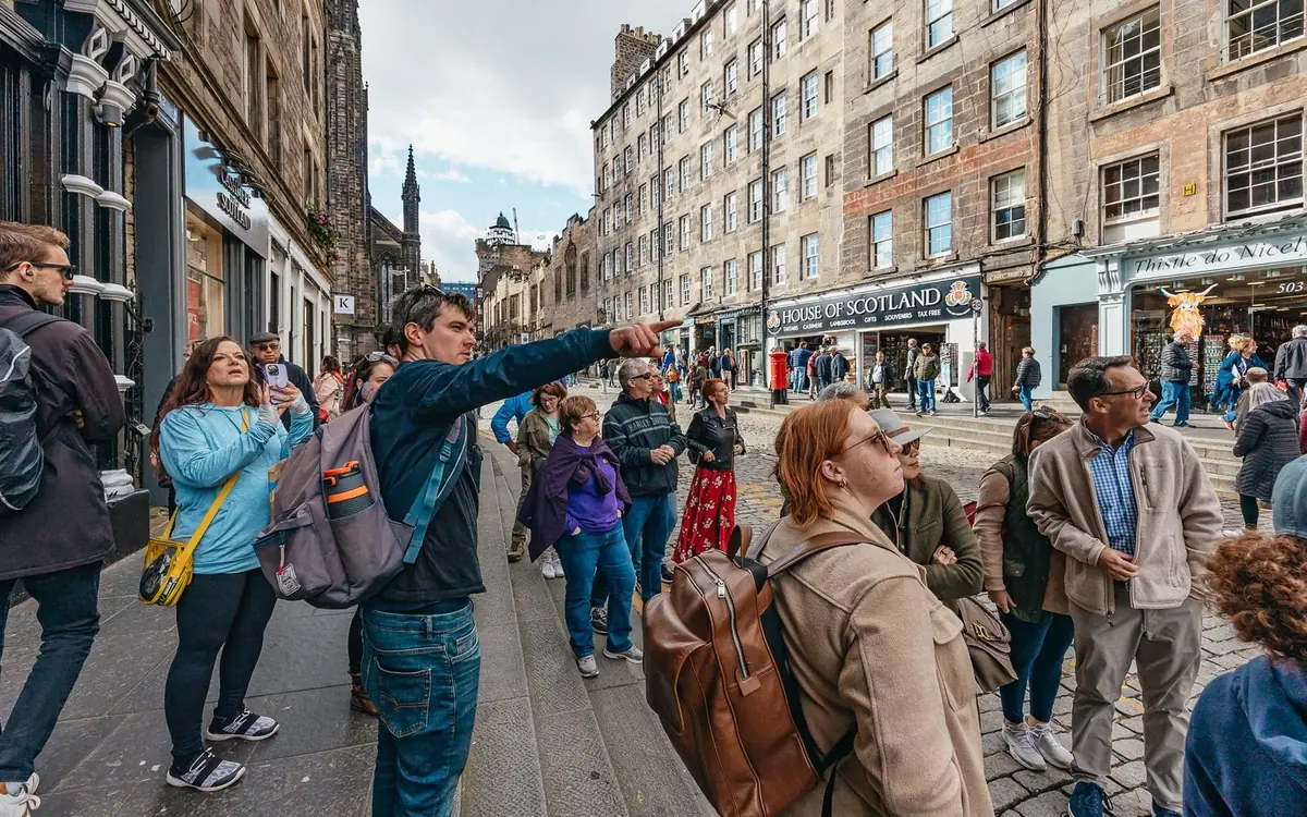 The Royal Mile in late afternoon light with St Giles behind